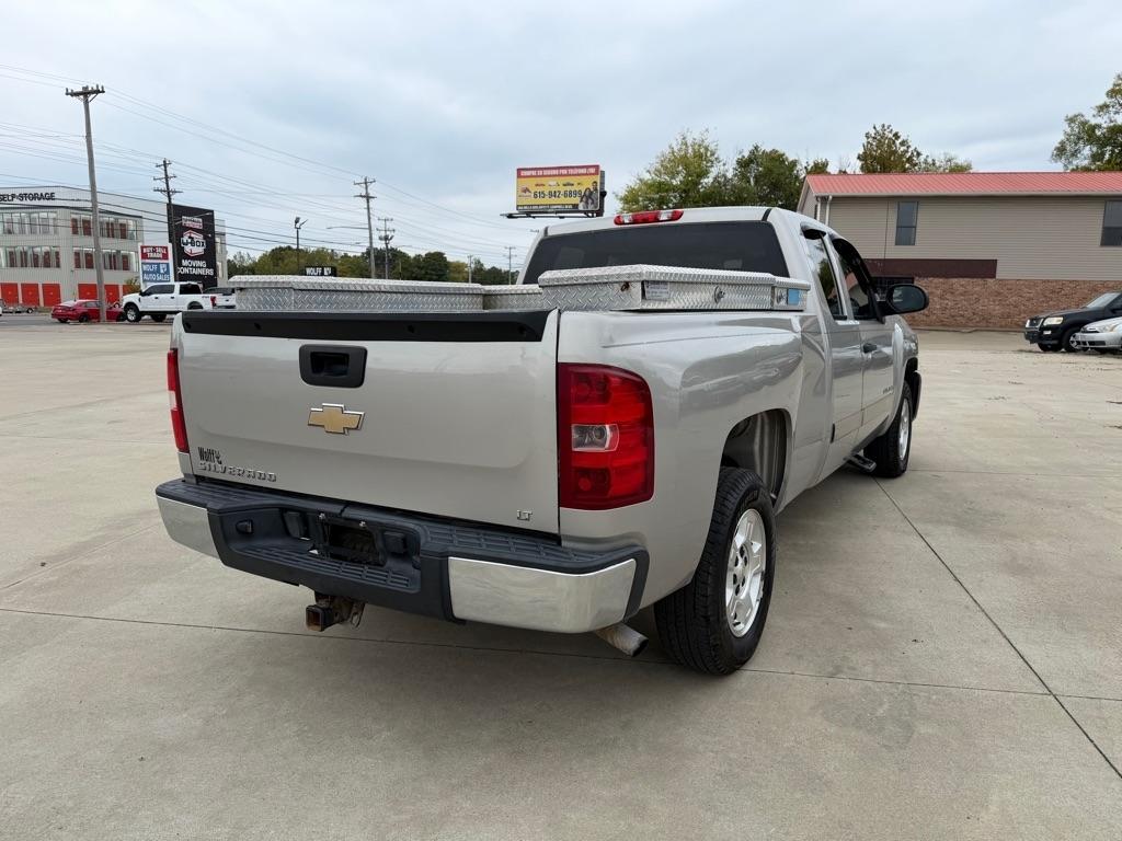 Chevrolet Silverado photo 6