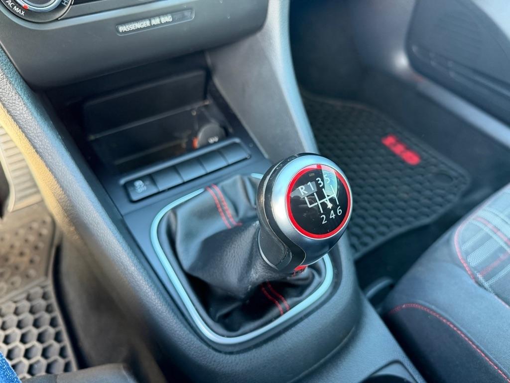 Volkswagen GTI 2-door 2012