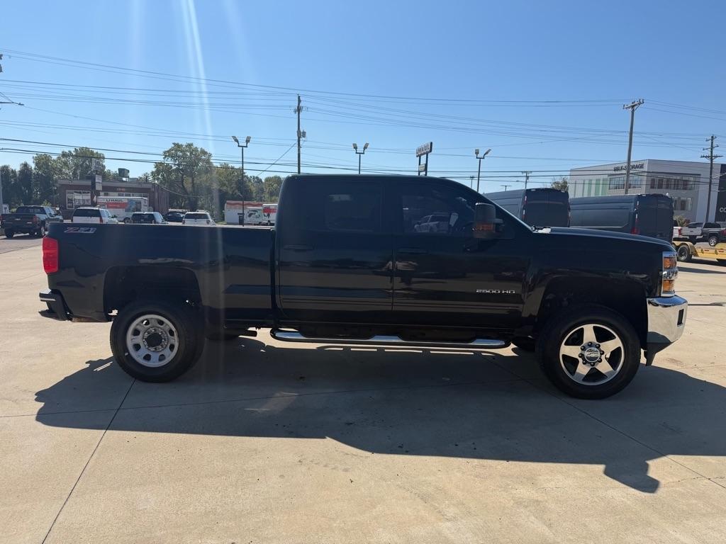 Chevrolet Silverado 2500HD LT Crew Cab 4WD 2017