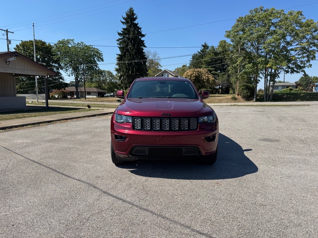 Jeep Grand Cherokee Laredo 4WD 2017 Jeep Grand Cherokee Laredo 4WD 2017