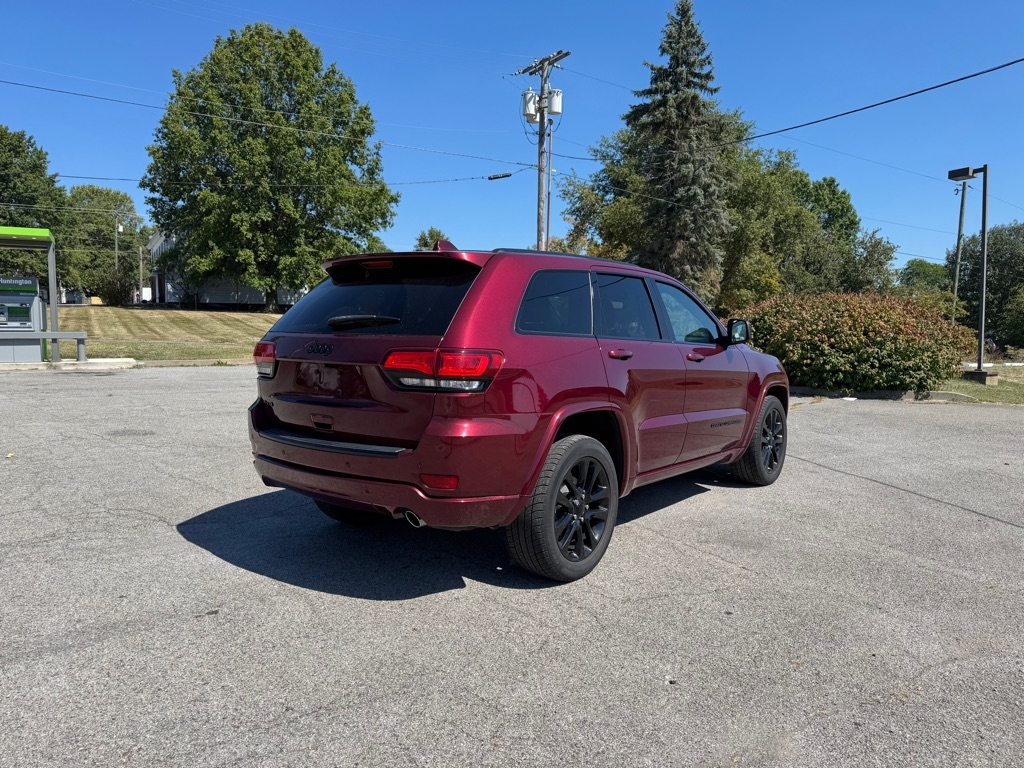 Jeep Grand Cherokee Laredo 4WD 2017 Jeep Grand Cherokee Laredo 4WD 2017
