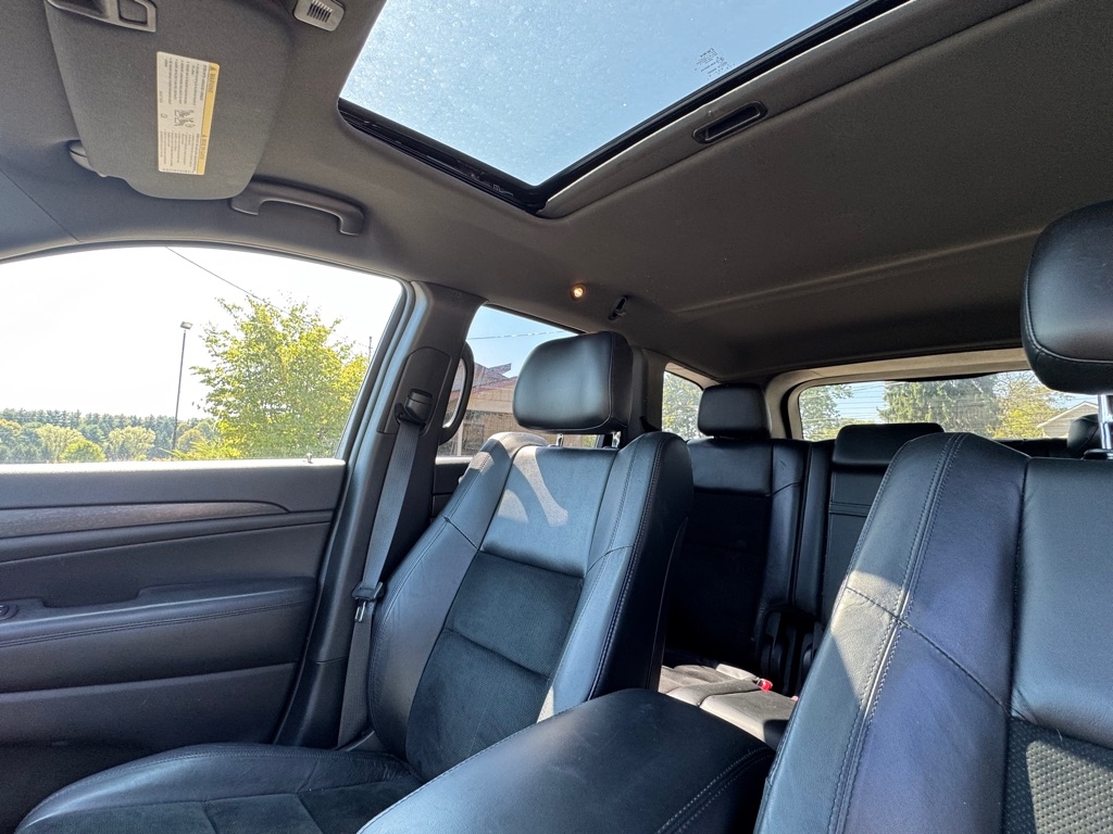 Jeep Grand Cherokee Laredo 4WD 2017 Jeep Grand Cherokee Laredo 4WD 2017