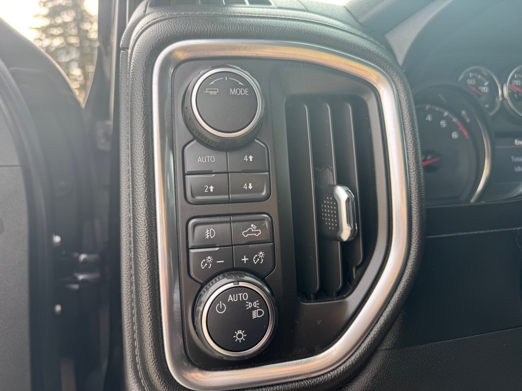 Chevrolet Silverado 1500 RST Double Cab 4WD 2020