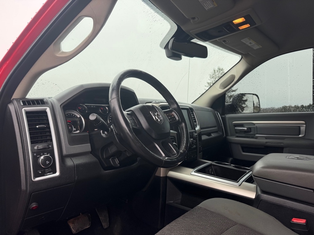 RAM 1500 SLT Crew Cab LWB 4WD 2014