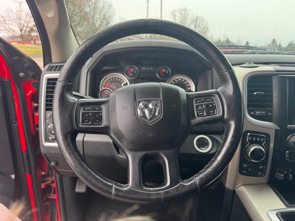 RAM 1500 SLT Crew Cab LWB 4WD 2014