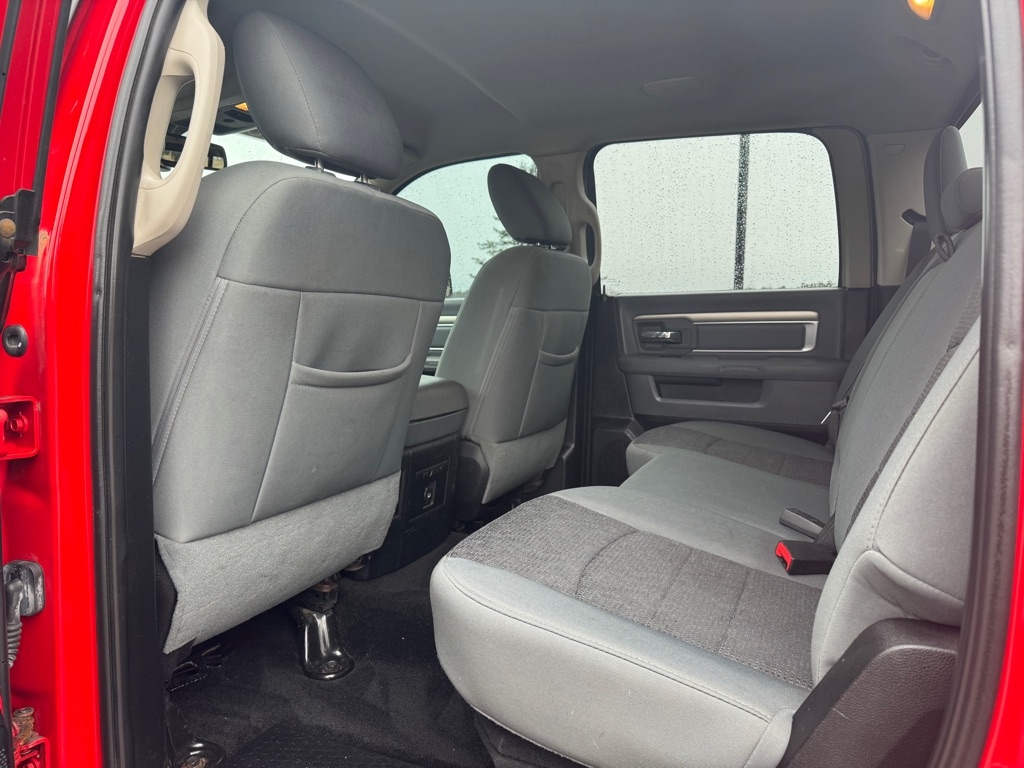 RAM 1500 SLT Crew Cab LWB 4WD 2014