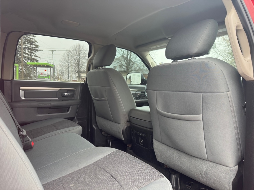 RAM 1500 SLT Crew Cab LWB 4WD 2014