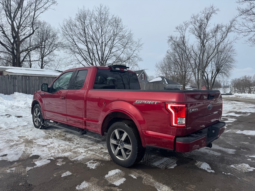 Ford F-150 XL SuperCab 8-ft. 2WD 2015