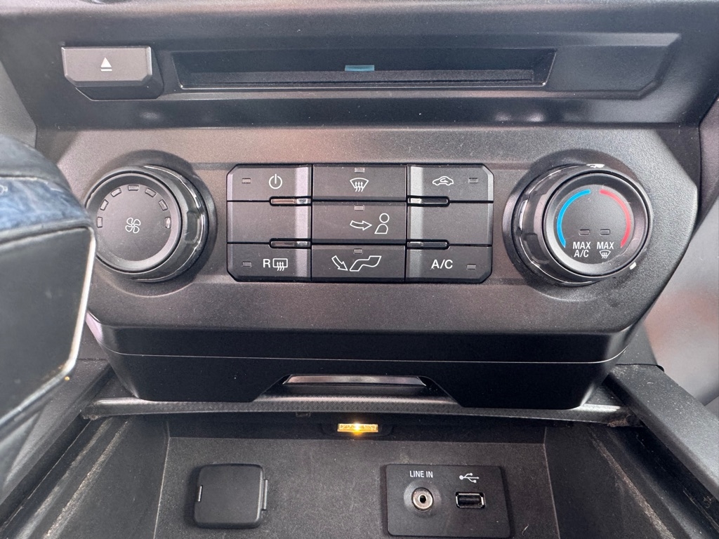 Ford F-150 XL SuperCab 8-ft. 2WD 2015