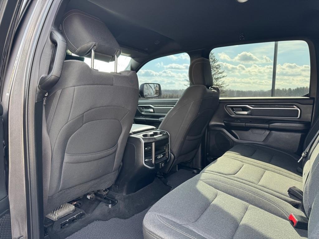 RAM 1500 Big Horn Crew Cab SWB 4WD 2019