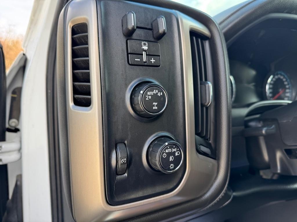 GMC Sierra 1500 Denali Crew Cab Long Box 4WD 2018