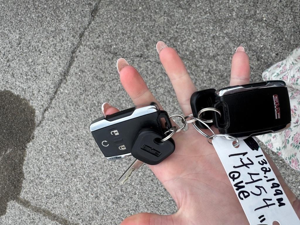 GMC Canyon SLE Crew Cab 4WD 2017