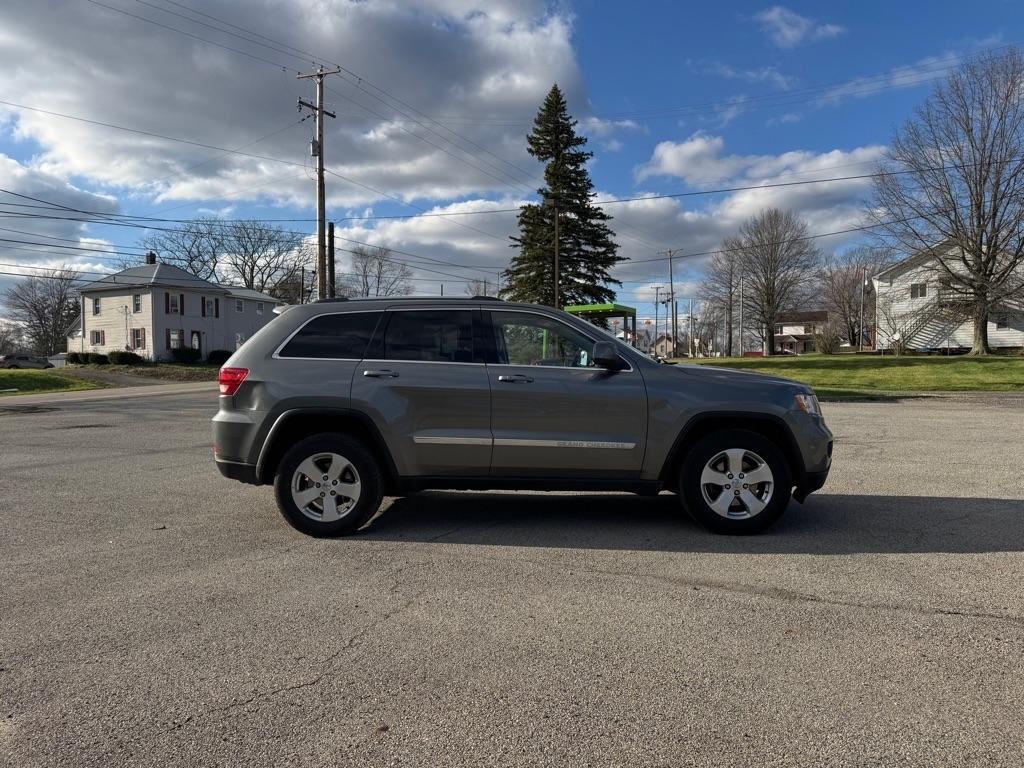 Jeep Grand Cherokee Laredo 4WD 2011