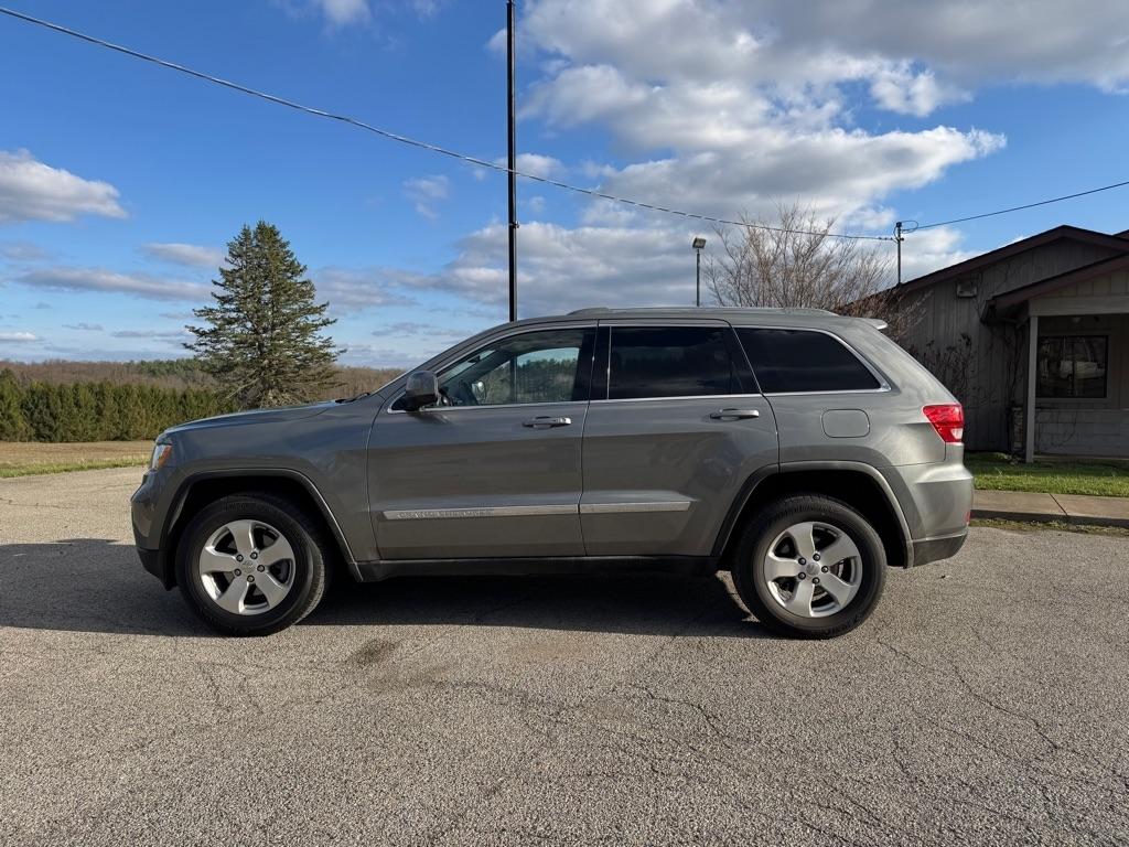 Jeep Grand Cherokee Laredo 4WD 2011