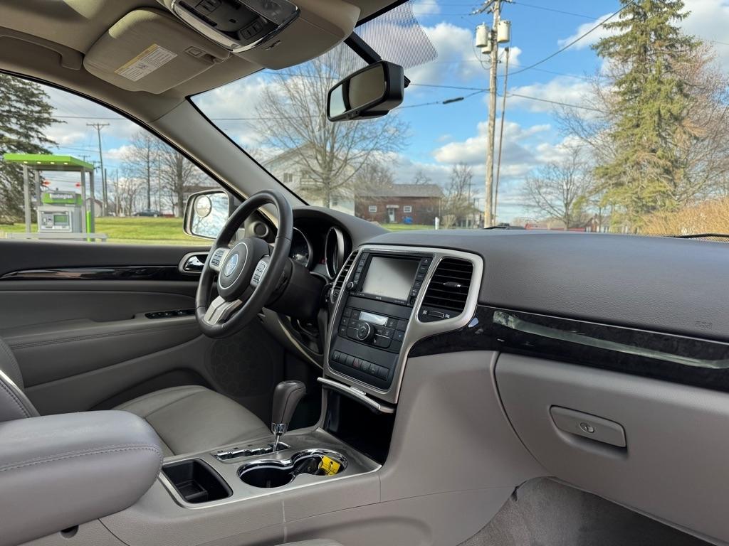 Jeep Grand Cherokee Laredo 4WD 2011