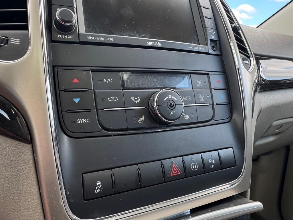 Jeep Grand Cherokee Laredo 4WD 2011