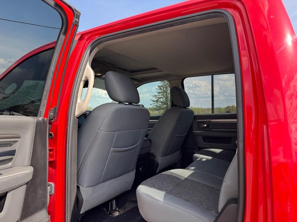 RAM 1500 SLT Crew Cab SWB 4WD 2018
