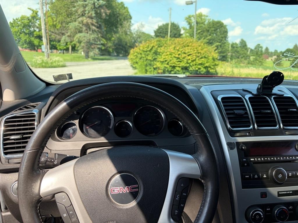 GMC Acadia SLE-2 AWD 2011