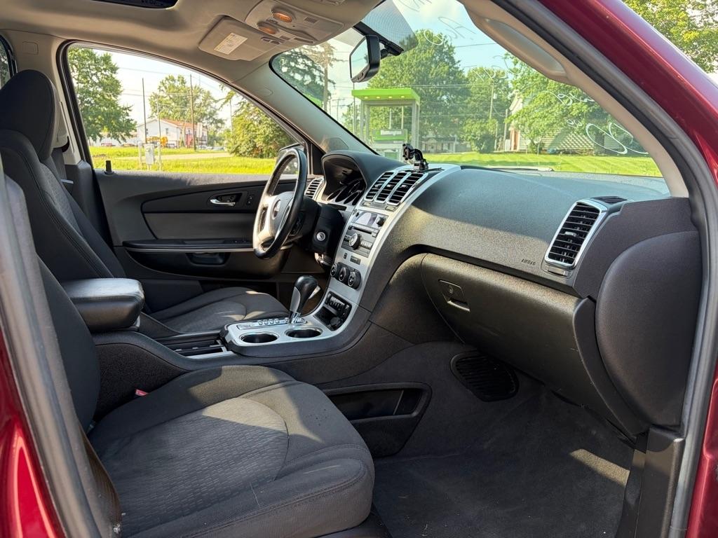 GMC Acadia SLE-2 AWD 2011