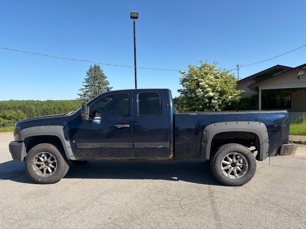 Chevrolet Silverado 1500 Work Truck Ext. Cab Short Box 4WD 2007