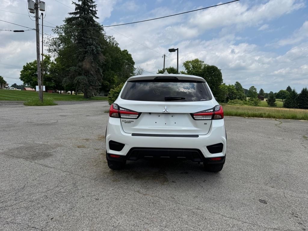 Mitsubishi Outlander Sport 2.0 ES AWD 2021