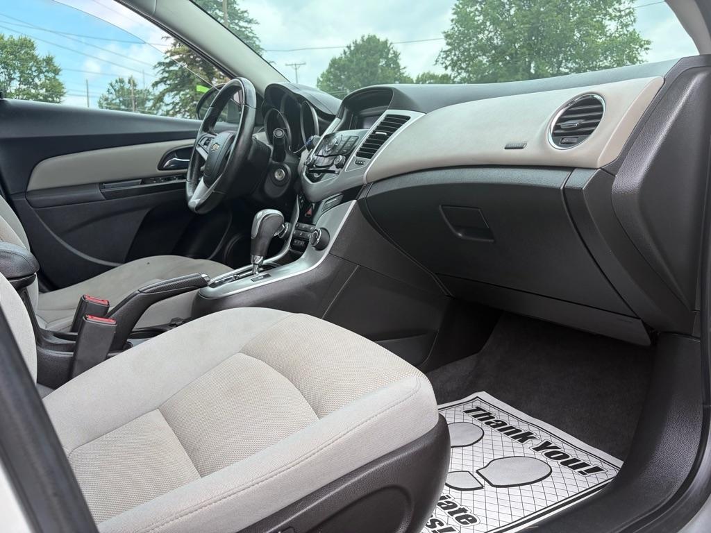 Chevrolet Cruze LS Auto 2015