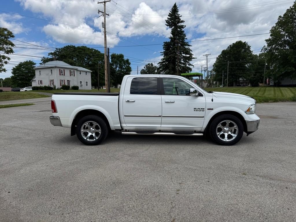 RAM 1500 Laramie Crew Cab SWB 4WD 2017