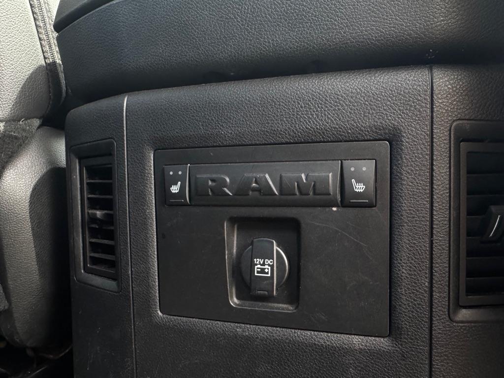 RAM 1500 Laramie Crew Cab SWB 4WD 2017