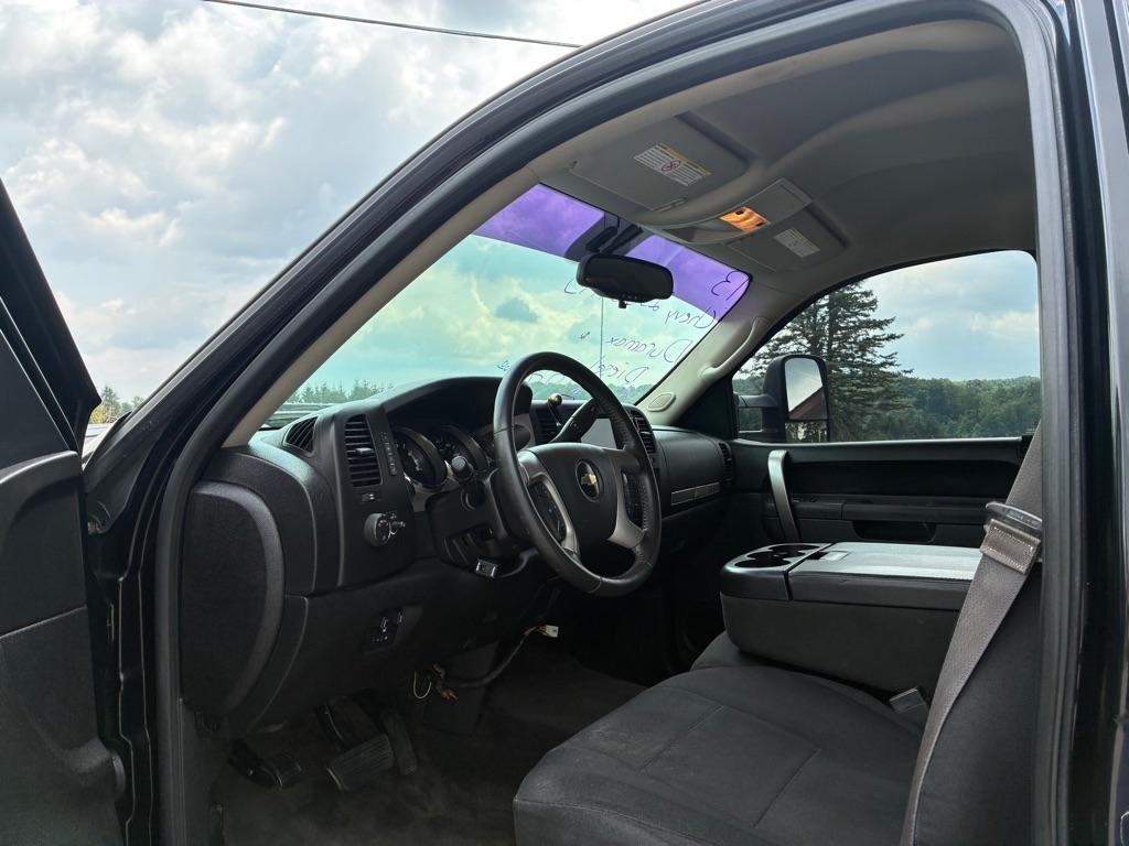 Chevrolet Silverado 2500HD LT Crew Cab 4WD 2013