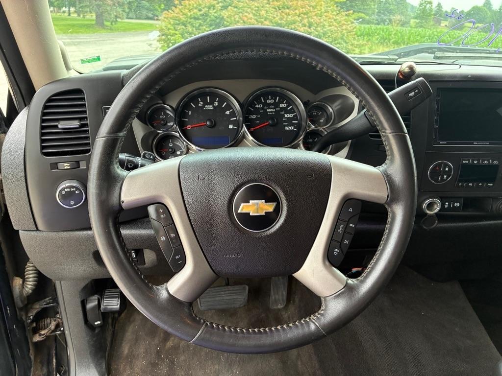 Chevrolet Silverado 2500HD LT Crew Cab 4WD 2013