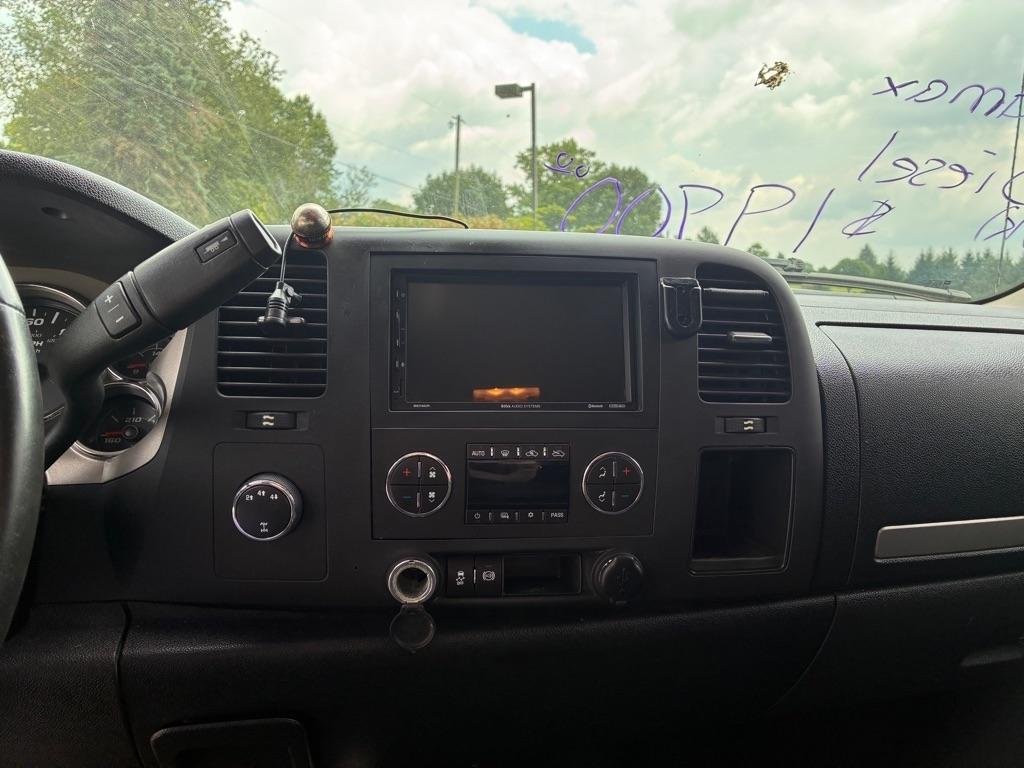 Chevrolet Silverado 2500HD LT Crew Cab 4WD 2013