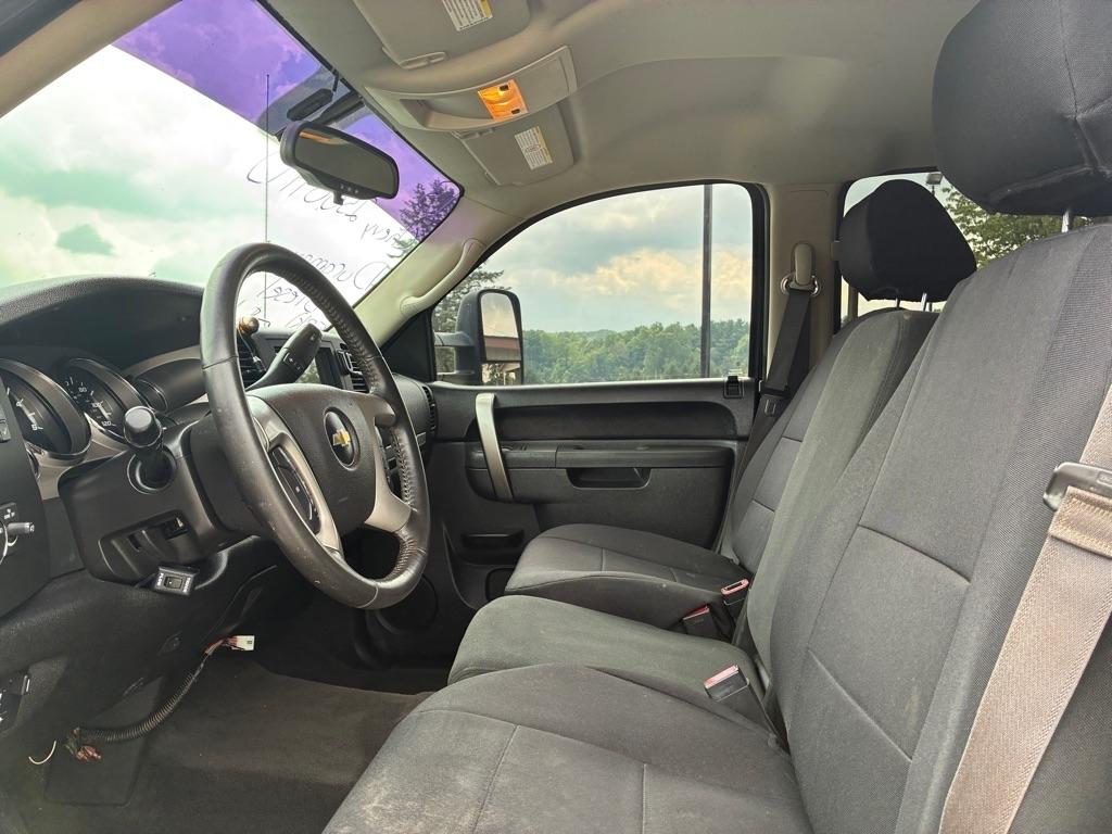 Chevrolet Silverado 2500HD LT Crew Cab 4WD 2013