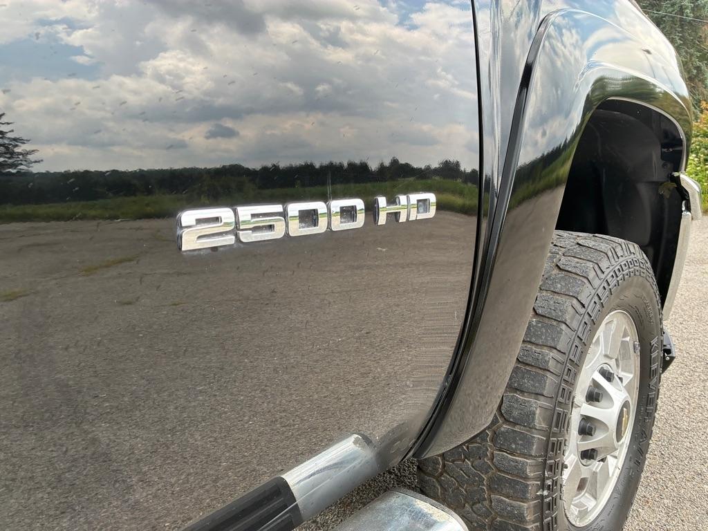 Chevrolet Silverado 2500HD LT Crew Cab 4WD 2013
