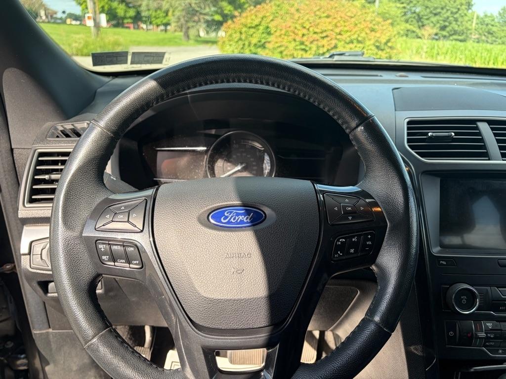 Ford Explorer XLT 4WD 2019