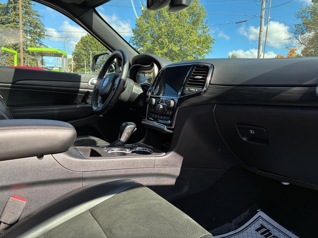 Jeep Grand Cherokee Laredo 4WD 2020