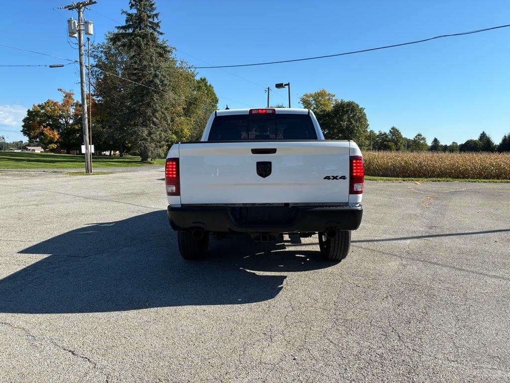 RAM 1500 Classic Tradesman Crew Cab SWB 4WD 2019