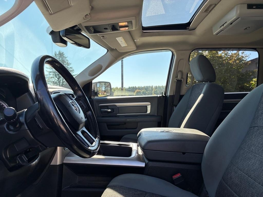 RAM 1500 Classic Tradesman Crew Cab SWB 4WD 2019
