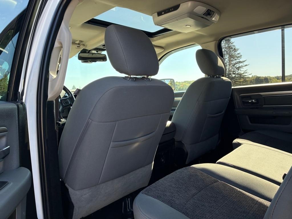 RAM 1500 Classic Tradesman Crew Cab SWB 4WD 2019
