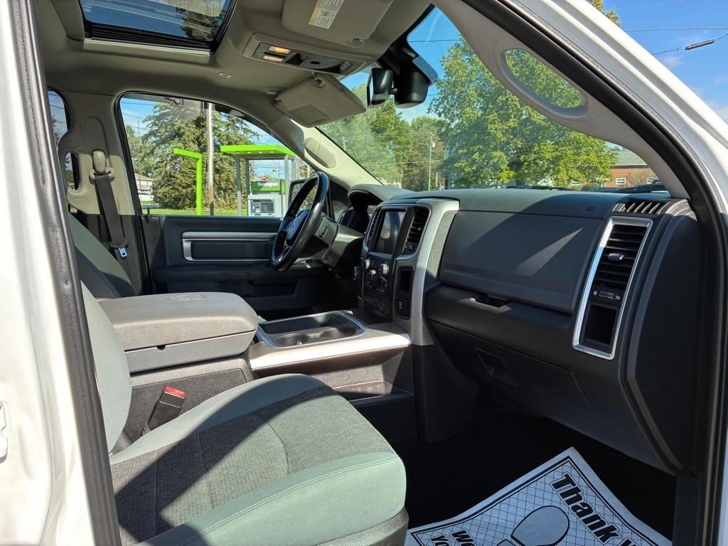 RAM 1500 Classic Tradesman Crew Cab SWB 4WD 2019