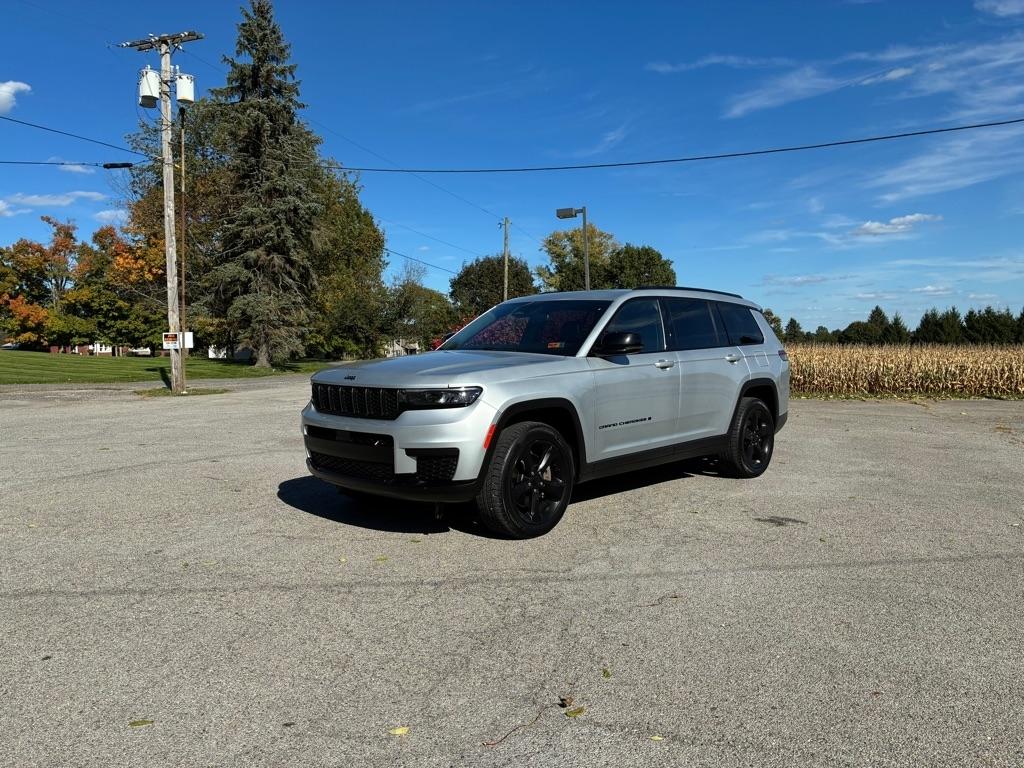 Jeep Grand Cherokee L Laredo 4WD 2021