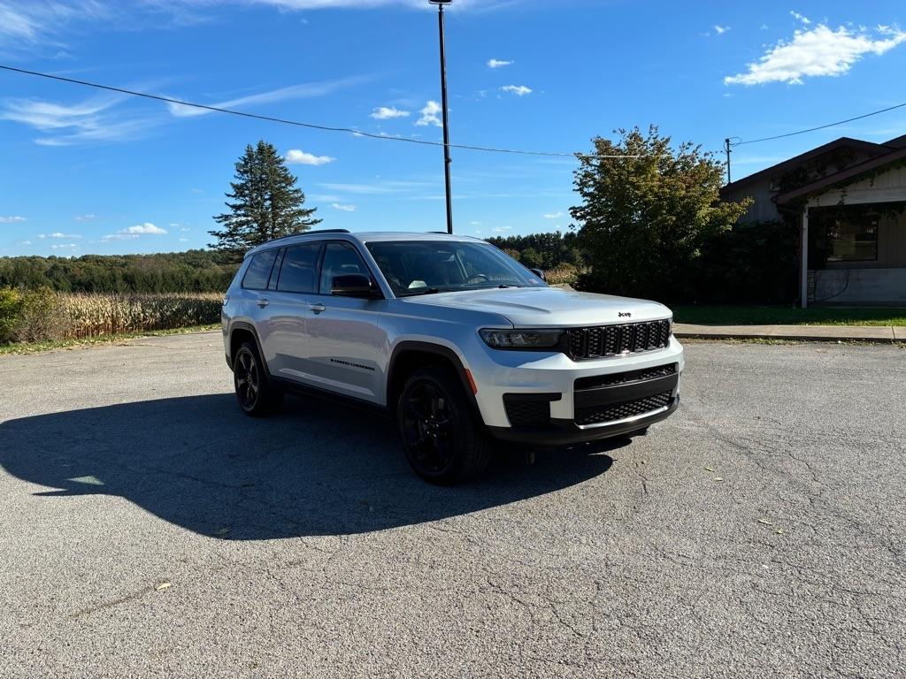 Jeep Grand Cherokee L Laredo 4WD 2021