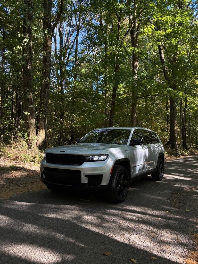Jeep Grand Cherokee L Laredo 4WD 2021