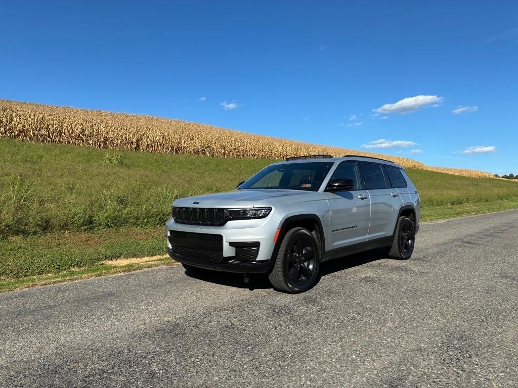 Jeep Grand Cherokee L Laredo 4WD 2021