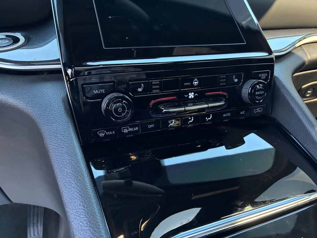 Jeep Grand Cherokee Laredo 4WD 2022