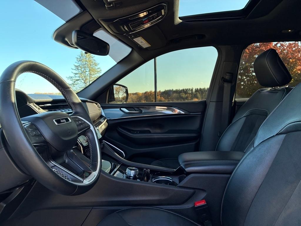 Jeep Grand Cherokee Laredo 4WD 2022