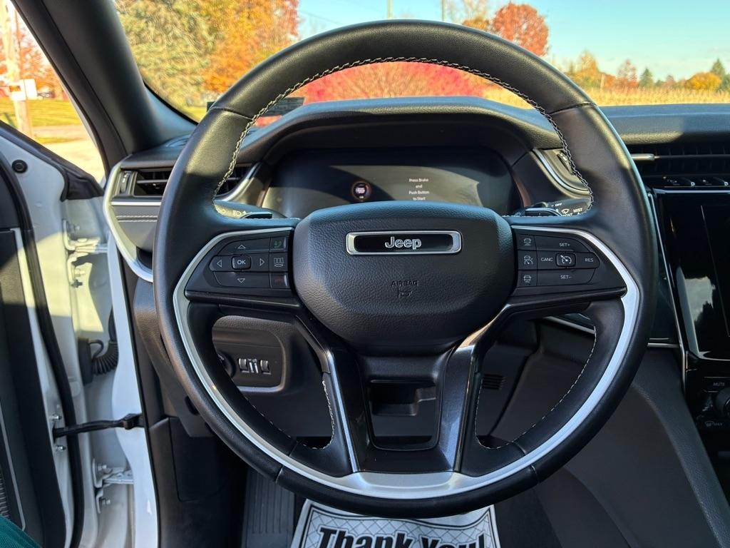 Jeep Grand Cherokee Laredo 4WD 2022