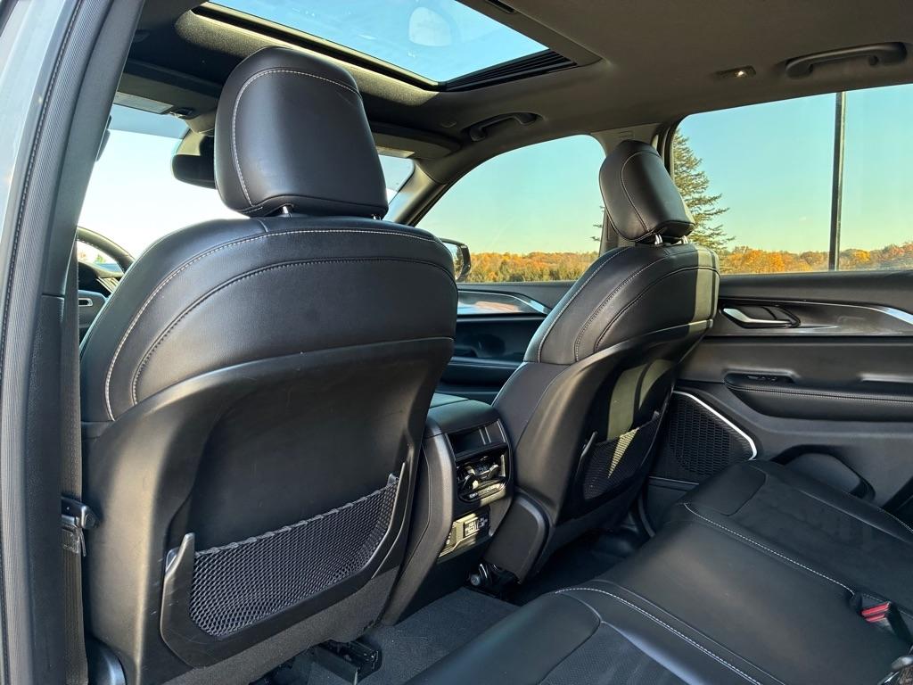 Jeep Grand Cherokee Laredo 4WD 2022