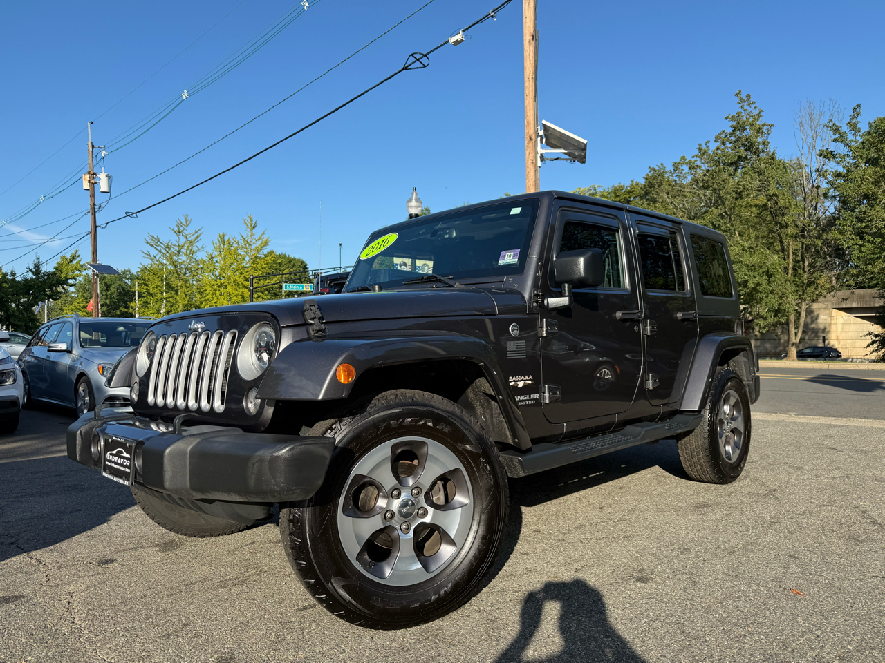 Jeep Wrangler Unlimited Sahara 4WD 2016 Jeep Wrangler Unlimited Sahara 4WD 2016