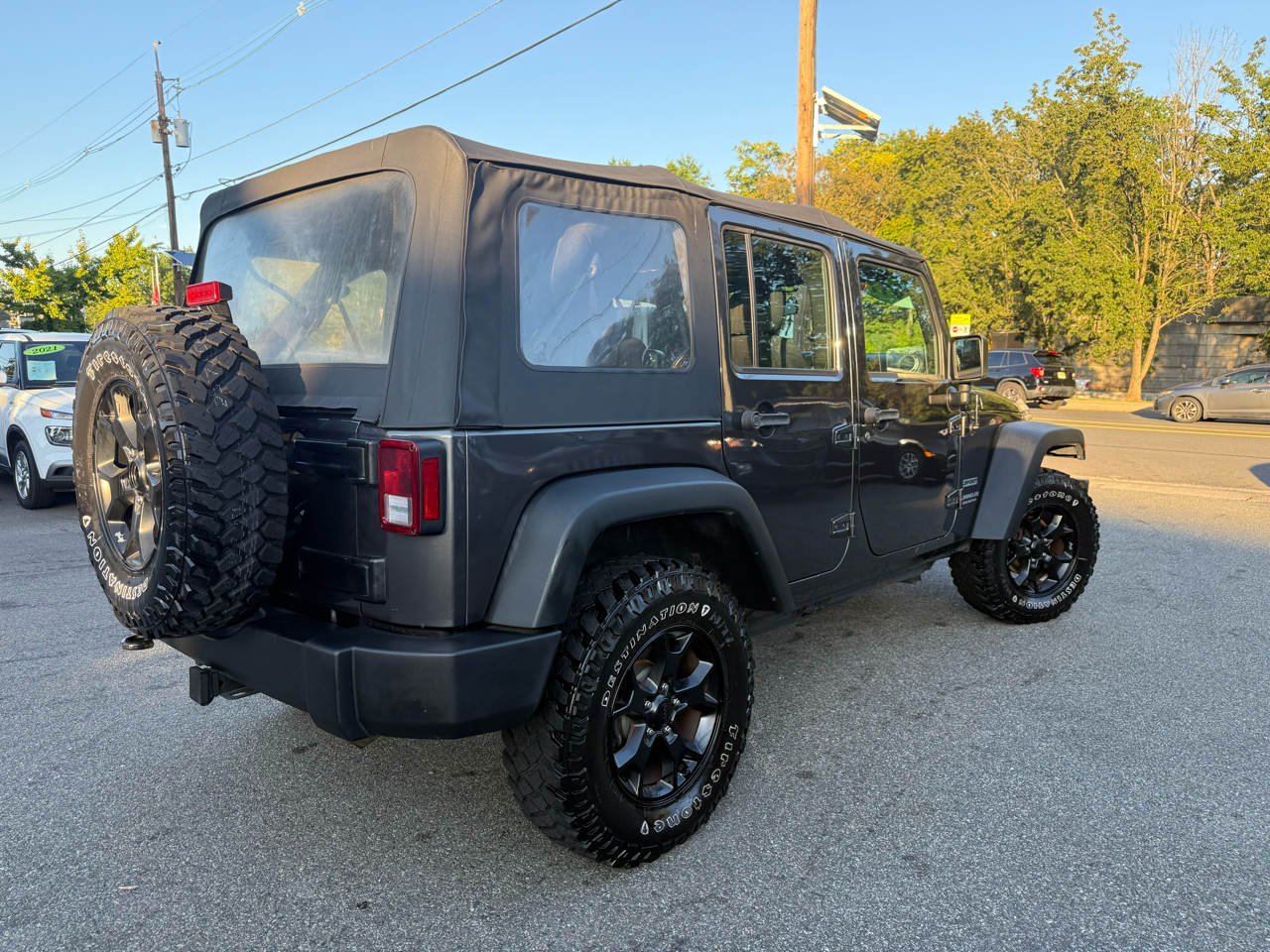 Jeep Wrangler Unlimited Sport 4WD 2017 Jeep Wrangler Unlimited Sport 4WD 2017