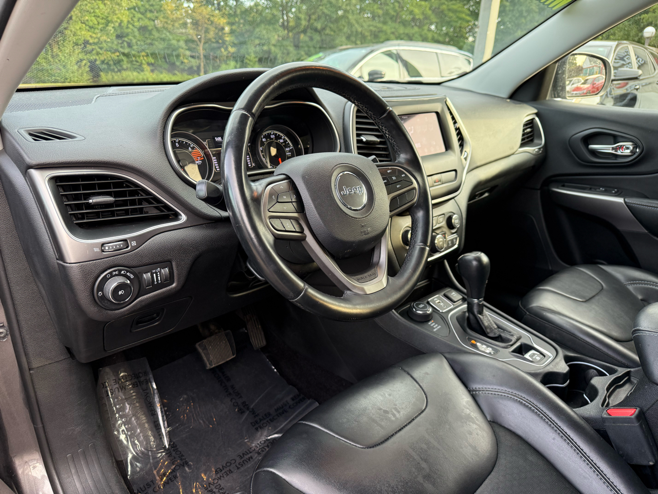 2019 Jeep Cherokee Latitude photo 5